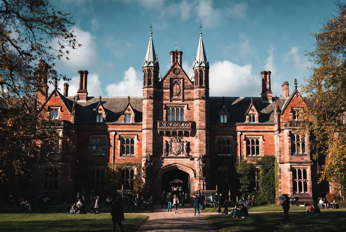 FollowLap University main quadrangle